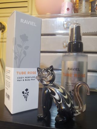 라비엘 RAVIEL 코지 퍼퓸 헤어 &amp; 바디 미스트 스프레이 2.7 fl oz(80ml), 릴리 머스크/튜브 로즈 — 3.5점을 준 리뷰어가 2022년 8월 올린 사용 사진