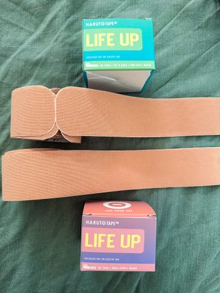 HARUTO [앰배서더] 하루토 라이프 UP 엑스트라 센서티브 키네시올로지 테이프 — 5점을 준 리뷰어가 2023년 6월 올린 사용 사진