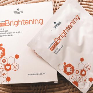 트리티스 [Treatis] Facial Sheet Mask — 5점을 준 리뷰어가 2021년 2월 올린 사용 사진