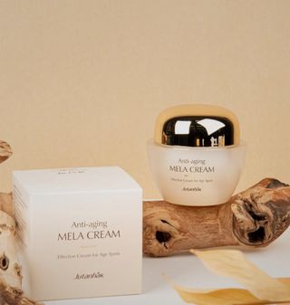 Jutanhak 안티에이징 멜라 크림 50ml / 1.69oz 잡티 &amp; 다크 스팟 케어 하이드레이팅 크림 — 5점을 준 리뷰어가 2022년 11월 올린 사용 사진