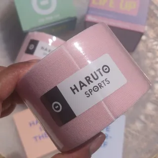 HARUTO [앰배서더] 하루토 라이프 UP 엑스트라 센서티브 키네시올로지 테이프 — 5점을 준 리뷰어가 2023년 6월 올린 사용 사진