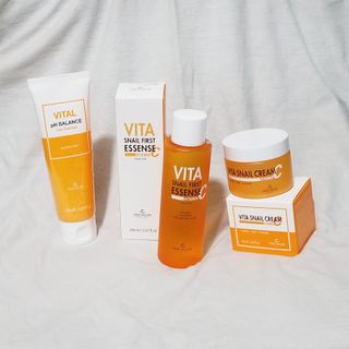 Vita Snail Trio Set [First Essence, Cream, Gel Cleanser] — 4.5점을 준 리뷰어가 2021년 9월 올린 사용 사진