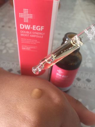 이지듀 이지 듀 DW-EGF 더블 시너지 모이스트 / 퍼밍 앰플 — 5점을 준 리뷰어가 2021년 3월 올린 사용 사진
