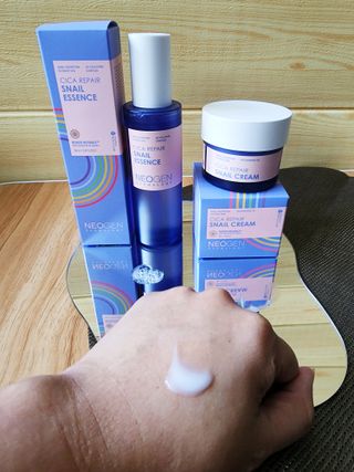 네오젠 더마로지 시카 리페어 스네일 에센스 100ml+ 크림 50g 세트 — 5점을 준 리뷰어가 2022년 8월 올린 사용 사진