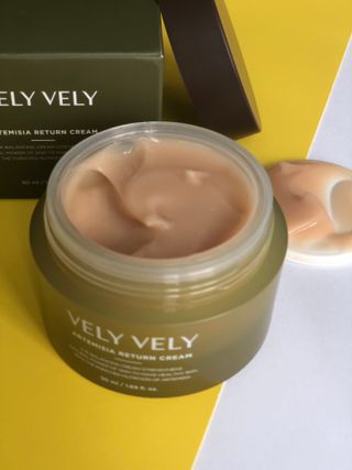 VELY VELY Artemisia Return Cream — 5점을 준 리뷰어가 2021년 4월 올린 사용 사진