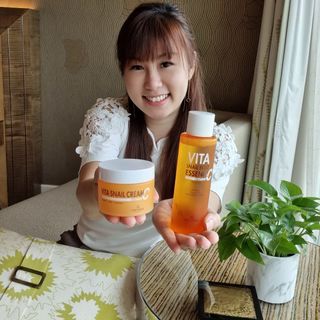 [THE SKIN HOUSE] Vita Snail First Essence — 5점을 준 리뷰어가 2022년 3월 올린 사용 사진