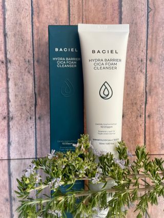 바시엘 BACIEL 바시엘 이드라 배리어 시카 폼 클렌저 120ml — 5점을 준 리뷰어가 2021년 10월 올린 사용 사진