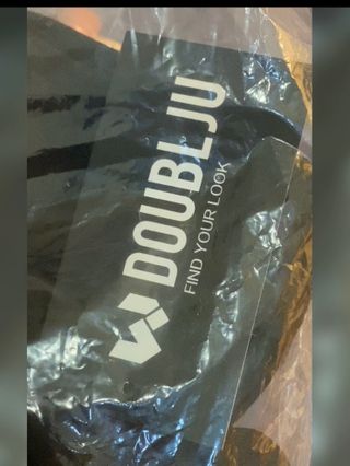 DOUBLJU 여성용 3/4 셔링 슬리브 및 플러스 사이즈 긴팔 블레이저 캐주얼 재킷 — 3점을 준 리뷰어가 2022년 12월 올린 사용 사진