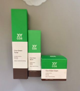 Cica Green Line [Toner, Serum, Cream] — 3.5점을 준 리뷰어가 2021년 9월 올린 사용 사진