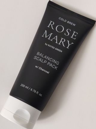 로즈마리 밸런싱 두피팩, 히비스커스 보습 두피팩, 타마누 오일 수딩 두피팩 3종 세트 — 5점을 준 리뷰어가 2022년 4월 올린 사용 사진