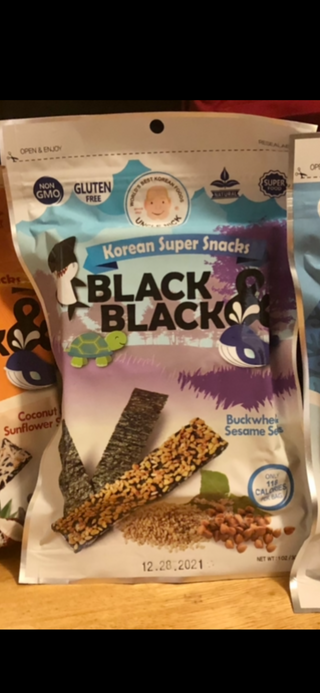 UNCLE NICK 한국 슈퍼 스낵 블랙 &amp; 블랙 김 스낵 — 4.5점을 준 리뷰어가 2021년 11월 올린 사용 사진