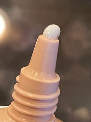 오바코 ovaco eye wrinkle smooth out serum — 5점을 준 리뷰어가 2022년 1월 올린 사용 사진
