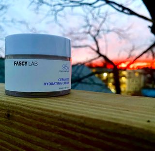 파시랩 USA_[FASCY LAB] 세라마이드 하이드레이팅 크림 — 4점을 준 리뷰어가 2022년 1월 올린 사용 사진