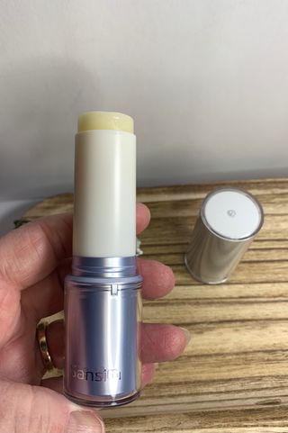 산심 명연수 멀티 스틱 밤 0.38oz 수분 스틱 집중 주름 케어 — 5점을 준 리뷰어가 2022년 11월 올린 사용 사진