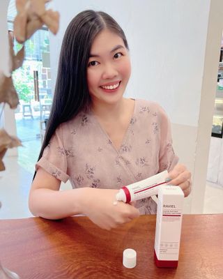 라비엘 아세로라 &amp; 스네일 뮤신 다크 스팟 케어 크림 1.7 fl oz (50ml), 스네일 뮤신 &amp; 히알루론산 — 5점을 준 리뷰어가 2022년 12월 올린 사용 사진