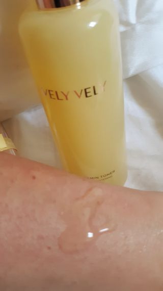 VELY VELY Yuja C-Tamin Toner — 5점을 준 리뷰어가 2021년 4월 올린 사용 사진
