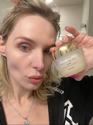 Jutanhak 안티에이징 멜라 크림 50ml / 1.69oz 잡티 &amp; 다크 스팟 케어 하이드레이팅 크림 — 5점을 준 리뷰어가 2023년 7월 올린 사용 사진