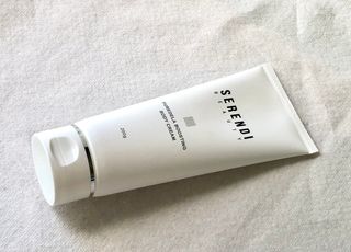세렌디뷰티 퓨어델라 부스팅 바디크림 — 3.5점을 준 리뷰어가 2021년 7월 올린 사용 사진