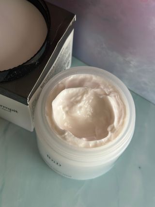 비엔디 2나우[ENG]BnD Body Whitening Underarm Cream — 2.5점을 준 리뷰어가 2024년 11월 올린 사용 사진