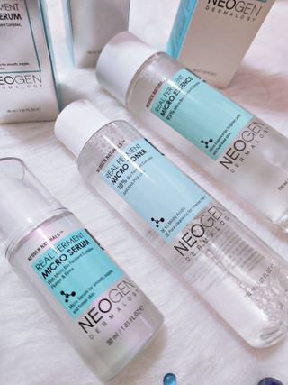 네오젠 더마로지 리얼퍼먼트 마이크로 세트 (토너 150ml, 에센스 150ml, 세럼 30ml, 미스트 115ml) — 5점을 준 리뷰어가 2022년 8월 올린 사용 사진