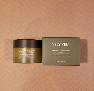 VELY VELY Artemisia Return Cream — 5점을 준 리뷰어가 2021년 4월 올린 사용 사진