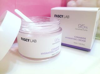 파시랩 USA_[FASCY LAB] 세라마이드 하이드레이팅 크림 — 5점을 준 리뷰어가 2022년 1월 올린 사용 사진