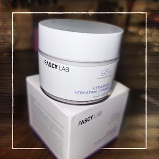파시랩 USA_[FASCY LAB] 세라마이드 하이드레이팅 크림 — 5점을 준 리뷰어가 2021년 10월 올린 사용 사진