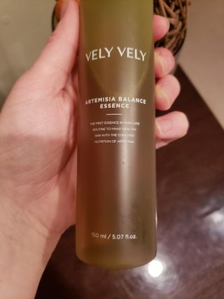 VELY VELY Artemisia Balance Essence — 5점을 준 리뷰어가 2021년 4월 올린 사용 사진