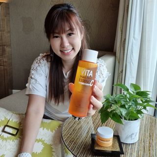 [THE SKIN HOUSE] Vita Snail First Essence — 5점을 준 리뷰어가 2022년 3월 올린 사용 사진
