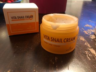 [THE SKIN HOUSE] Vita Snail Cream — 5점을 준 리뷰어가 2022년 4월 올린 사용 사진