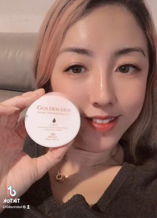 레베코코 골든드립 페이셜 클렌징 밤 26.5 Singapore — 5점을 준 리뷰어가 2021년 8월 올린 사용 사진