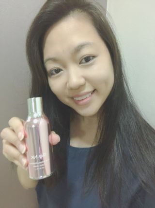 Re:NK 리엔케이 핑크 볼륨 래디언스 컬러크림 — 5점을 준 리뷰어가 2021년 11월 올린 사용 사진