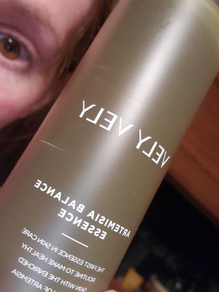 VELY VELY Artemisia Balance Essence — 5점을 준 리뷰어가 2021년 4월 올린 사용 사진