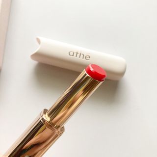 ATHE AUTHENTIC AIRY LIP BALM / 비건립밤 / 어센틱립밤 / 에어리립밤 (수정 요청) — 5점을 준 리뷰어가 2022년 8월 올린 사용 사진