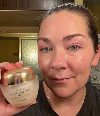 Jutanhak 안티에이징 멜라 크림 50ml / 1.69oz 잡티 &amp; 다크 스팟 케어 하이드레이팅 크림 — 4점을 준 리뷰어가 2022년 11월 올린 사용 사진