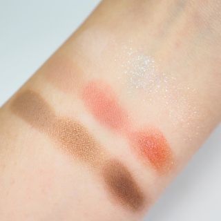 하트퍼센트 Heart Percent Dote on Mood Eye Palette CHERRY-LIKE FACETS — 5점을 준 리뷰어가 2021년 11월 올린 사용 사진