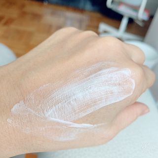 트리티스 US [TREATIS] UV Defence Sun Cream PA+++ / SPF50+ — 5점을 준 리뷰어가 2021년 2월 올린 사용 사진