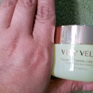 VELY VELY Yuja C-tamin Cream — 5점을 준 리뷰어가 2021년 4월 올린 사용 사진