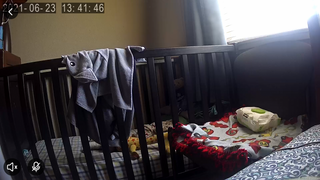 온습도 모니터와 스마트 리모컨이 탑재된 EGLOO cam S4 1080P Wi-Fi 스마트 카메라 — 4.5점을 준 리뷰어가 2021년 6월 올린 사용 사진
