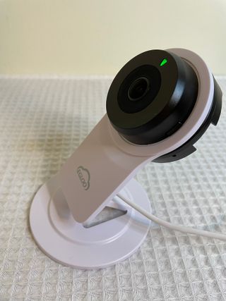 온습도 모니터와 스마트 리모컨이 탑재된 EGLOO cam S4 1080P Wi-Fi 스마트 카메라 — 4.5점을 준 리뷰어가 2021년 6월 올린 사용 사진