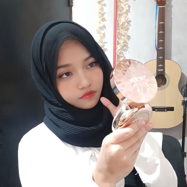 다이아몬드 에센스 팩트 리뷰 사진