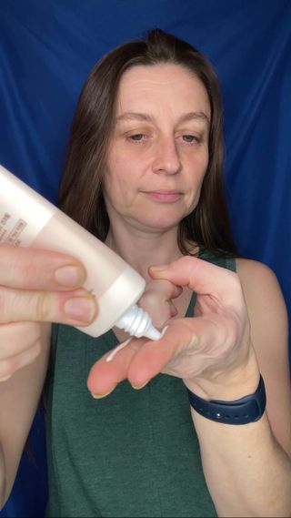오클리앙 Oclearien Barriered Essence Sun Cream — 5점을 준 리뷰어가 2023년 2월 올린 사용 사진