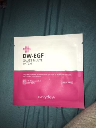 이지듀 DW-EGF 멀티 페이셜 시트 마스크 - 0.53 FL OZ 4EA — 5점을 준 리뷰어가 2021년 8월 올린 사용 사진