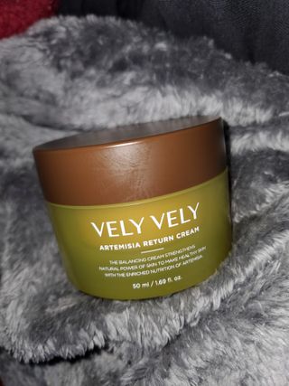 VELY VELY Artemisia Return Cream — 5점을 준 리뷰어가 2021년 4월 올린 사용 사진