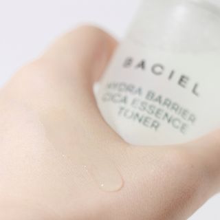 바시엘 BACIEL 바시엘 하이드라 베리어 시카 에센스 토너 — 5점을 준 리뷰어가 2021년 9월 올린 사용 사진