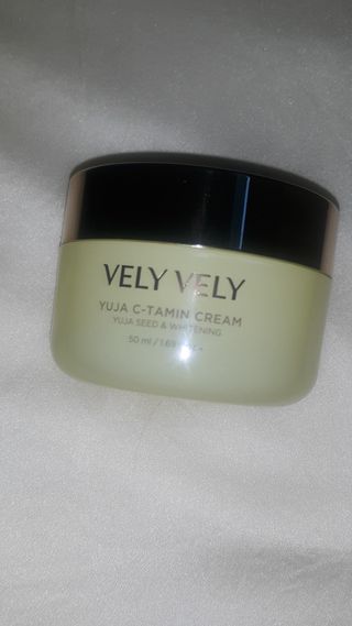 VELY VELY Yuja C-tamin Cream — 5점을 준 리뷰어가 2021년 4월 올린 사용 사진