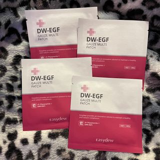 이지듀 DW-EGF 멀티 페이셜 시트 마스크 - 0.53 FL OZ 4EA — 5점을 준 리뷰어가 2021년 8월 올린 사용 사진