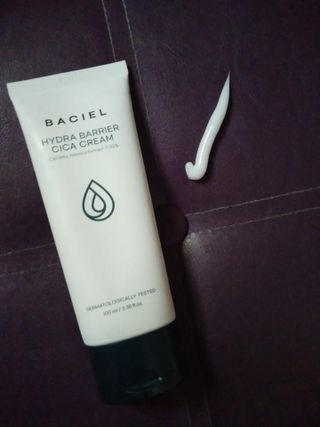 바시엘 BACIEL 바시엘 하이드라 베리어 시카 크림 — 5점을 준 리뷰어가 2021년 5월 올린 사용 사진
