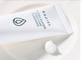 바시엘 BACIEL 바시엘 이드라 배리어 시카 폼 클렌저 120ml — 4점을 준 리뷰어가 2021년 10월 올린 사용 사진