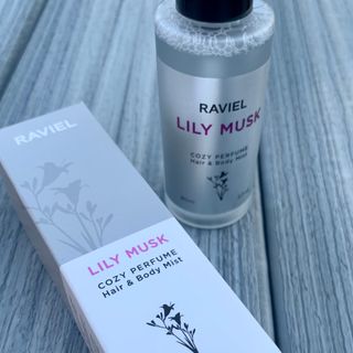 라비엘 RAVIEL 코지 퍼퓸 헤어 &amp; 바디 미스트 스프레이 2.7 fl oz(80ml), 릴리 머스크/튜브 로즈 — 4점을 준 리뷰어가 2022년 8월 올린 사용 사진